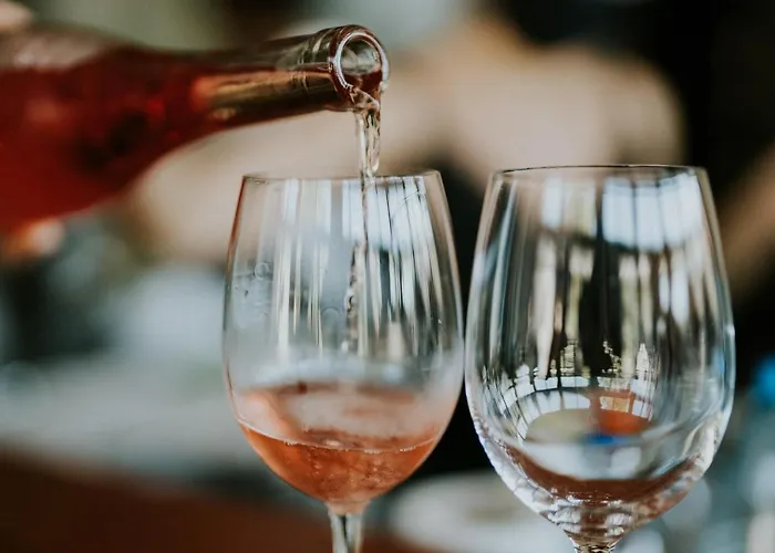 Gillham Vineyard Hotel